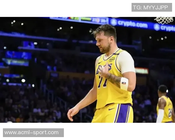 湖人击败快船东契奇展现无与伦比的统治力与领导能力